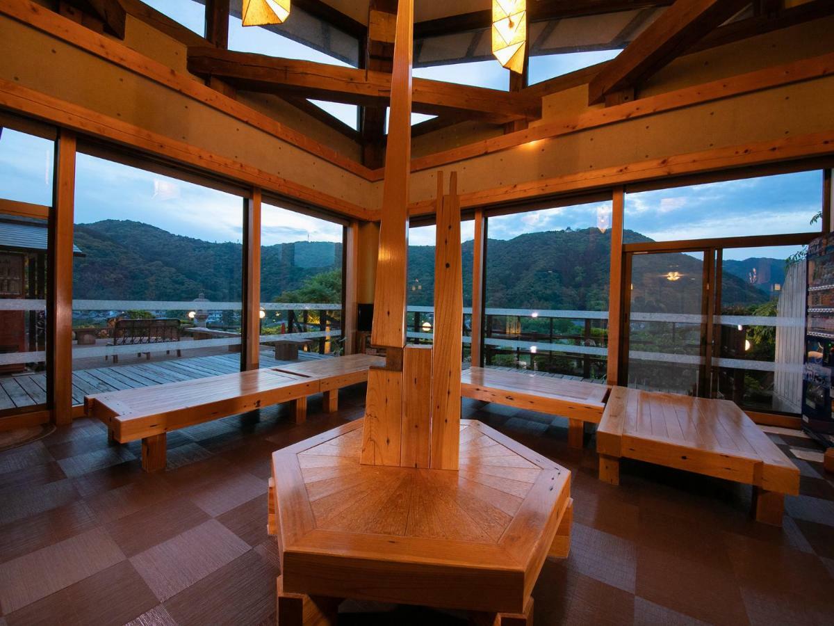 Iwakuni Kokusai Kanko Hotel Extérieur photo