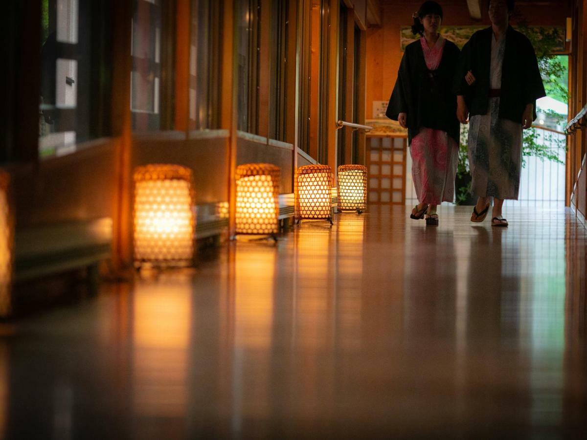 Iwakuni Kokusai Kanko Hotel Extérieur photo