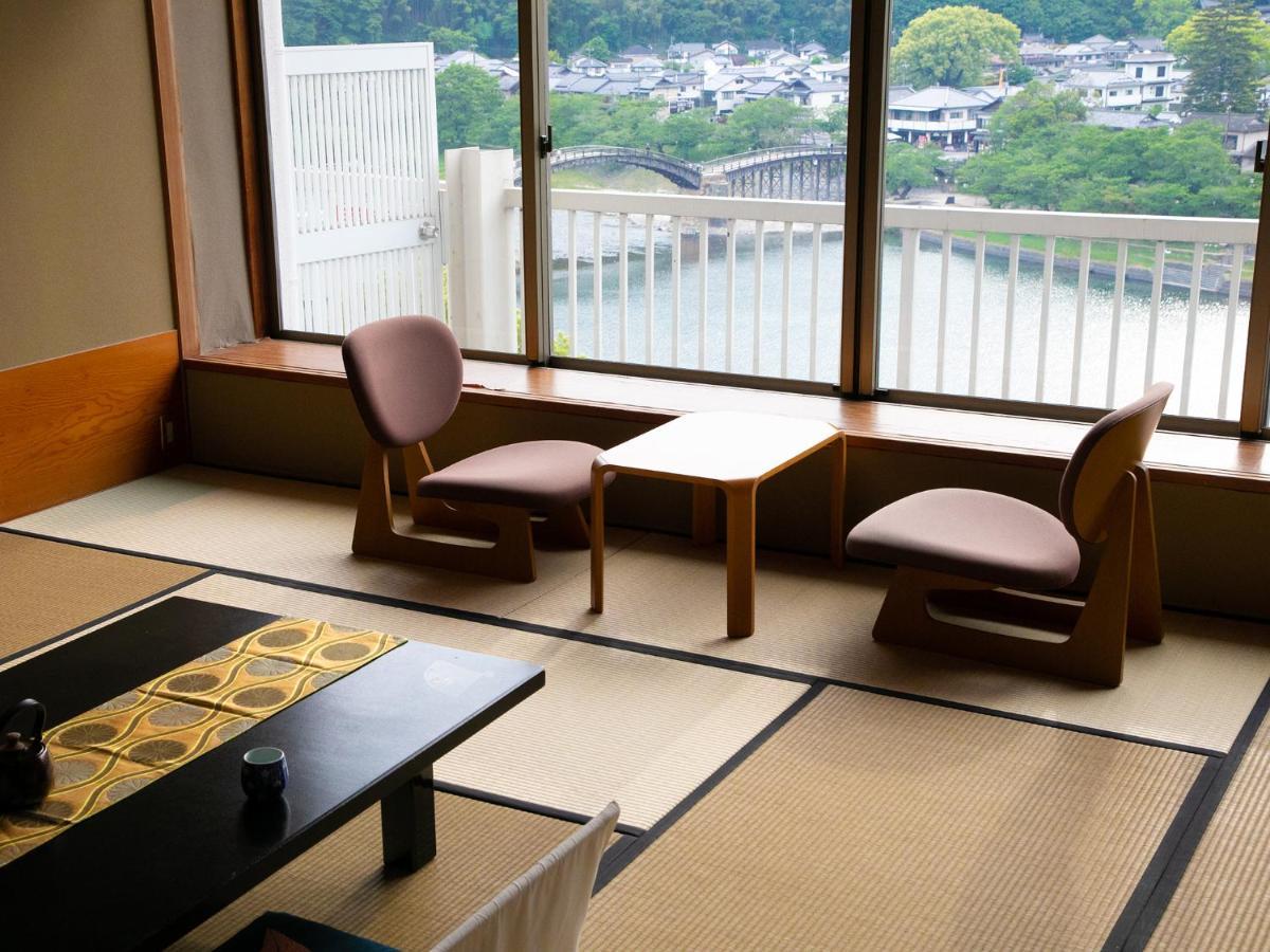 Iwakuni Kokusai Kanko Hotel Extérieur photo