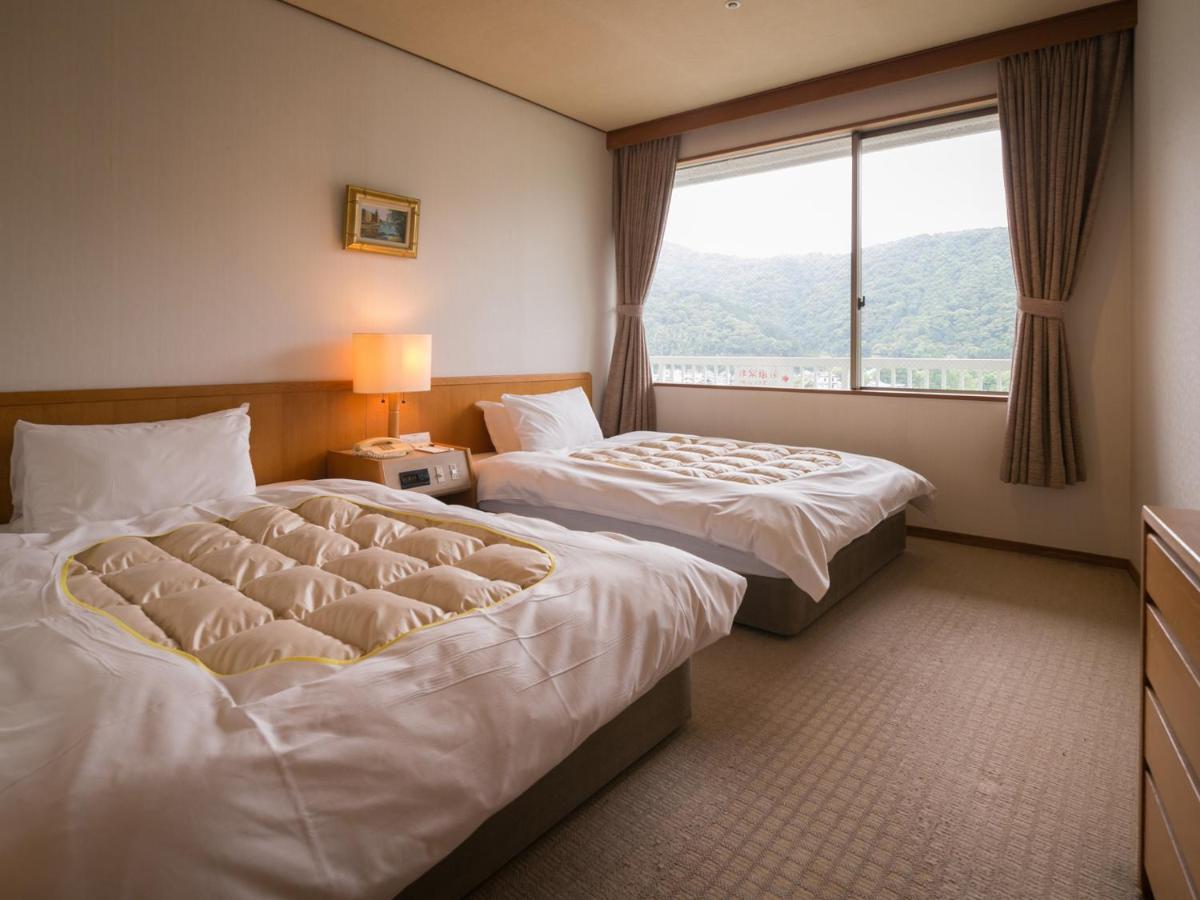 Iwakuni Kokusai Kanko Hotel Extérieur photo